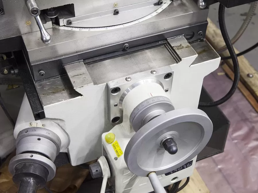 Универсально-фрезерный станок STALEX MUF65