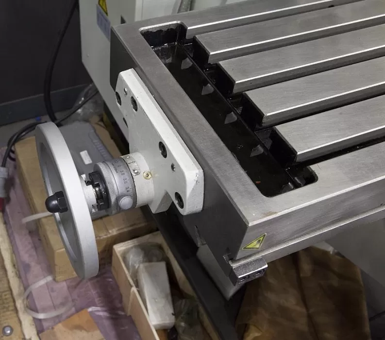 Универсально-фрезерный станок STALEX MUF65